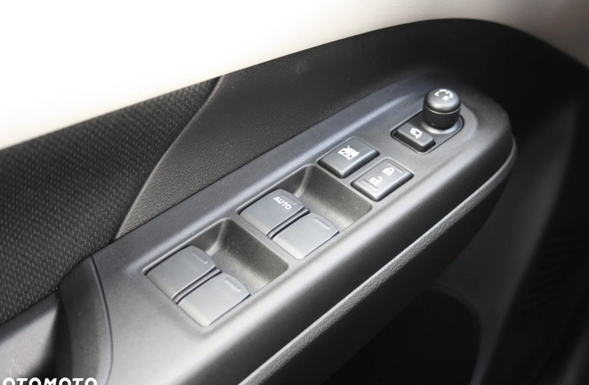 Suzuki Swift cena 94390 przebieg: 8, rok produkcji 2024 z Łochów małe 497